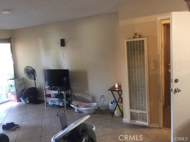 801 S Lyon A111, Santa Ana, CA 92705
