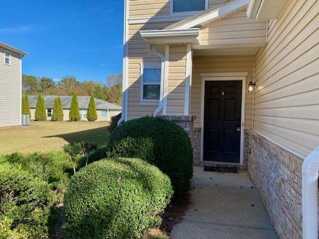 322 Oak Leaf Place, Acworth, GA 30102