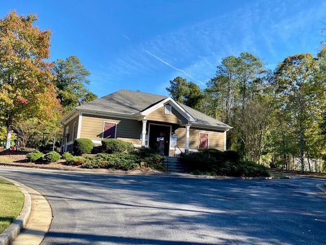 322 Oak Leaf Place, Acworth, GA 30102
