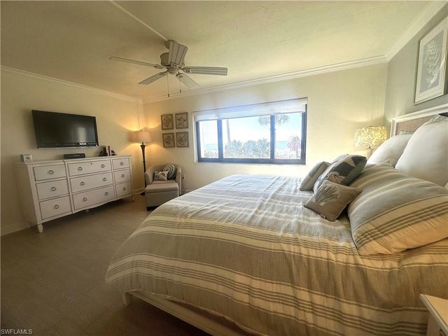 10475 GULF SHORE DR # 113, Naples, FL 34108