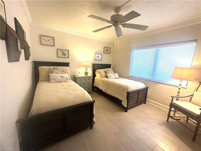 10475 GULF SHORE DR # 113, Naples, FL 34108