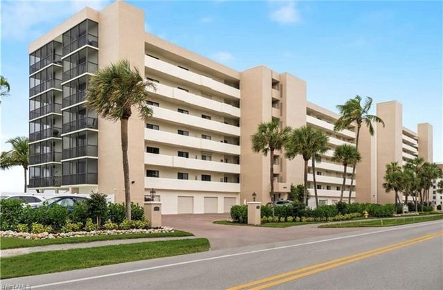 10475 GULF SHORE DR # 113, Naples, FL 34108