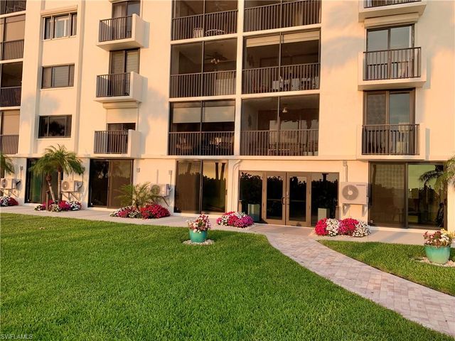 10475 GULF SHORE DR # 113, Naples, FL 34108