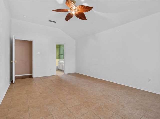 1901 Le Sage Court, Denton, TX 76208