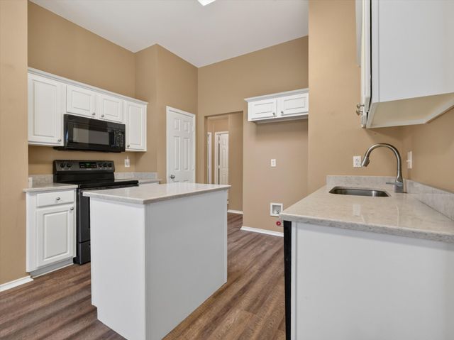 1901 Le Sage Court, Denton, TX 76208