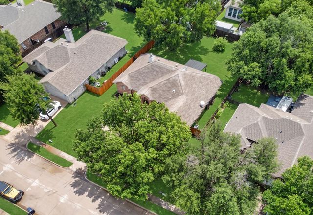 1901 Le Sage Court, Denton, TX 76208