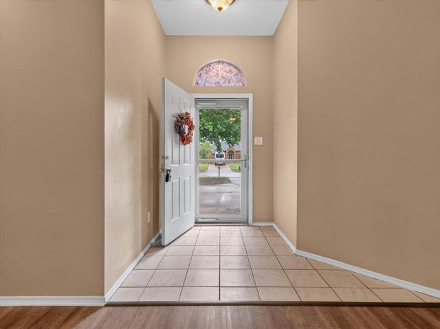 1901 Le Sage Court, Denton, TX 76208