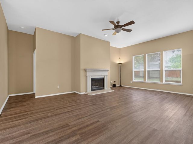 1901 Le Sage Court, Denton, TX 76208
