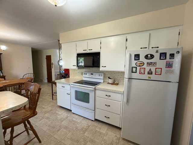 518 Pensacola Drive, Bay City, MI 48708