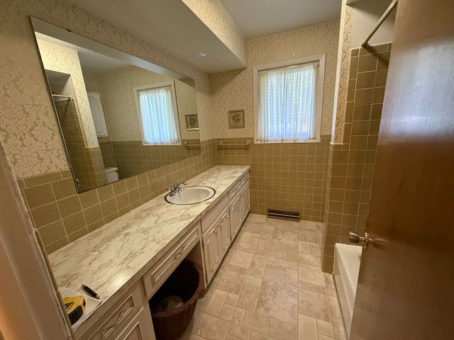 518 Pensacola Drive, Bay City, MI 48708