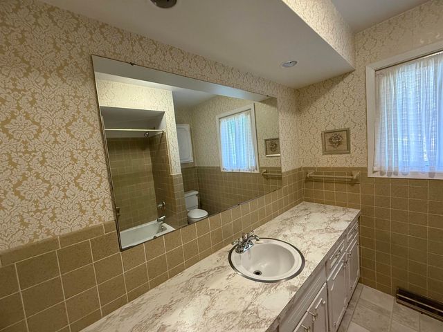 518 Pensacola Drive, Bay City, MI 48708