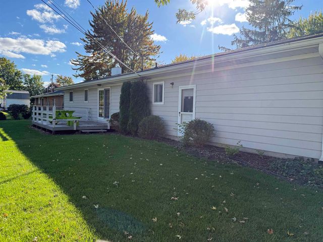 518 Pensacola Drive, Bay City, MI 48708