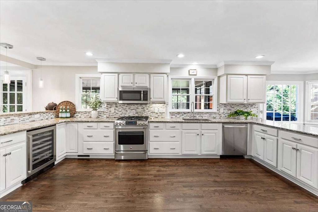 129 N Lakeside Drive NW, Kennesaw, GA 30144 — photo 3