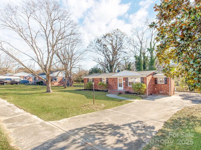 502 Mcconnell Street, Clover, SC 29710