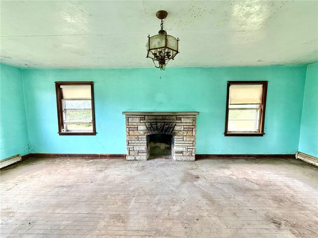 1724 Eastbrook Road, Hickory Twp, PA 16101
