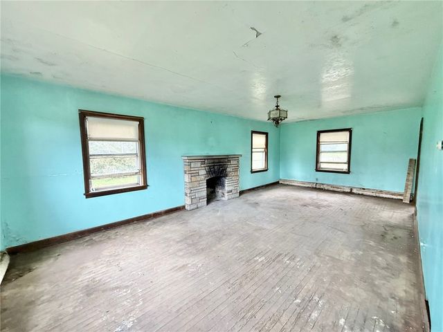 1724 Eastbrook Road, Hickory Twp, PA 16101