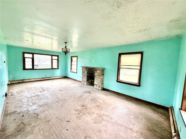 1724 Eastbrook Road, Hickory Twp, PA 16101