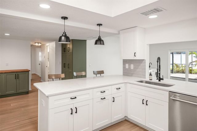 1869 MARLA COURT, Dunedin, FL 34698