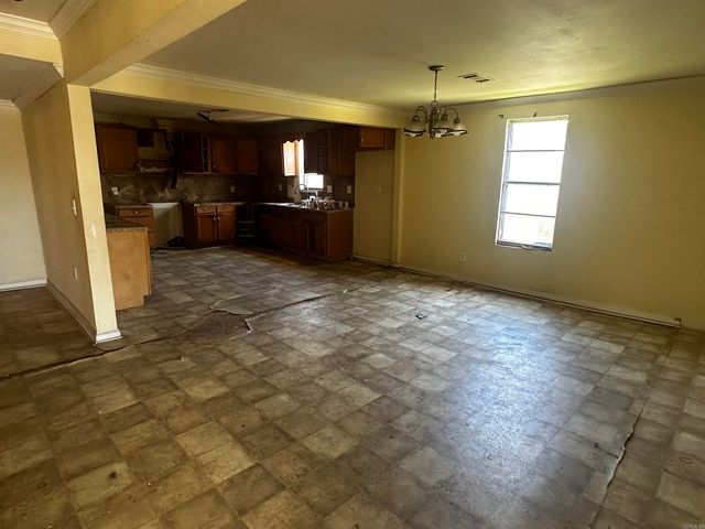 4322 W 17Th St, Little Rock, AR 72204