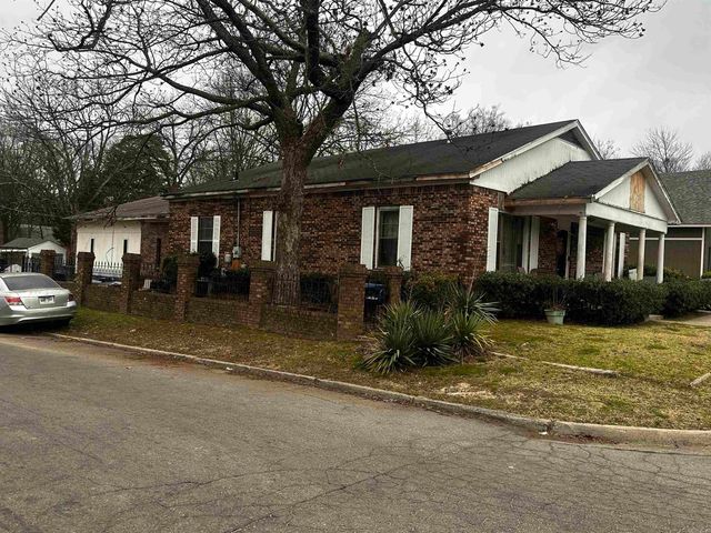 4322 W 17Th St, Little Rock, AR 72204