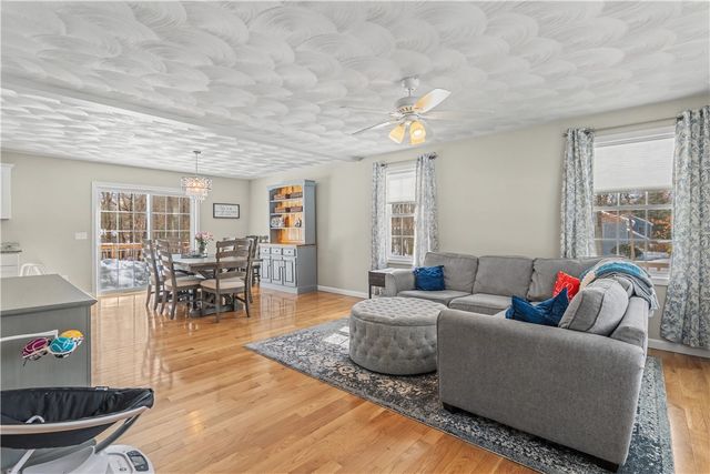 100 Franklin Road, Scituate, RI 02825