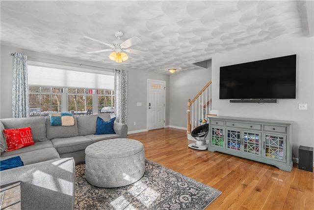 100 Franklin Road, Scituate, RI 02825