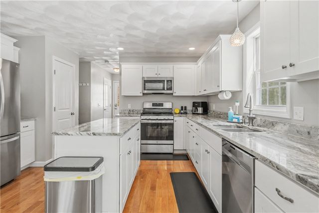 100 Franklin Road, Scituate, RI 02825