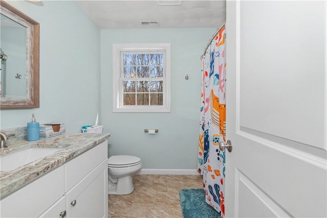 100 Franklin Road, Scituate, RI 02825