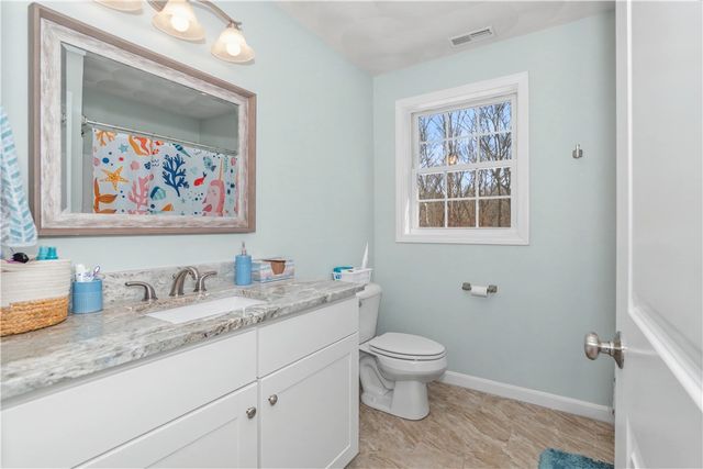 100 Franklin Road, Scituate, RI 02825