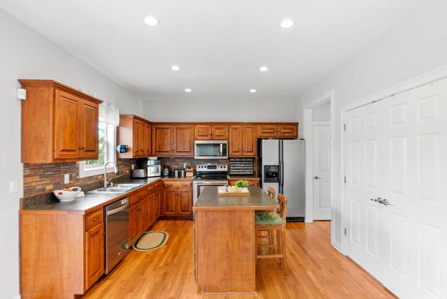 135 Shinnecock Hills Drive, Georgetown, KY 40324