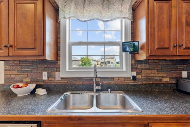 135 Shinnecock Hills Drive, Georgetown, KY 40324