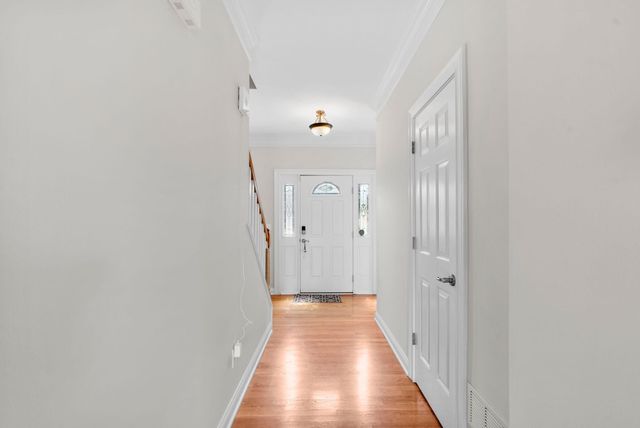 135 Shinnecock Hills Drive, Georgetown, KY 40324