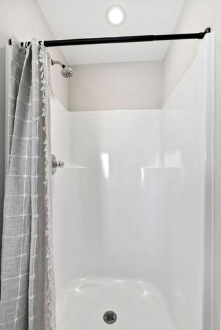 135 Shinnecock Hills Drive, Georgetown, KY 40324