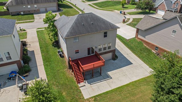 135 Shinnecock Hills Drive, Georgetown, KY 40324