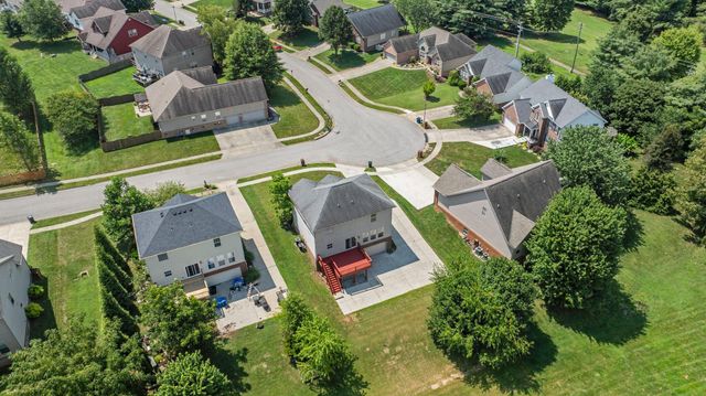 135 Shinnecock Hills Drive, Georgetown, KY 40324