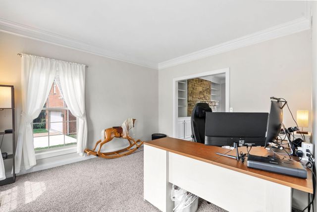 135 Shinnecock Hills Drive, Georgetown, KY 40324