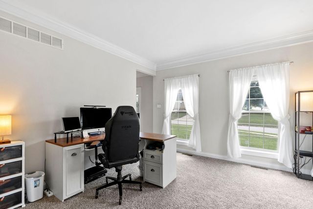 135 Shinnecock Hills Drive, Georgetown, KY 40324