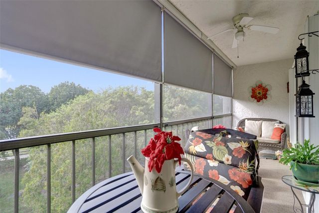 5900 NW 44th Street 505, Lauderhill, FL 33319