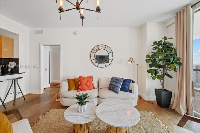 6799 Collins Ave 1506, Miami Beach, FL 33141