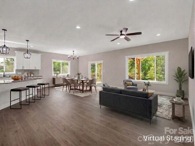 120 Grandview Lane, Hendersonville, NC 28791