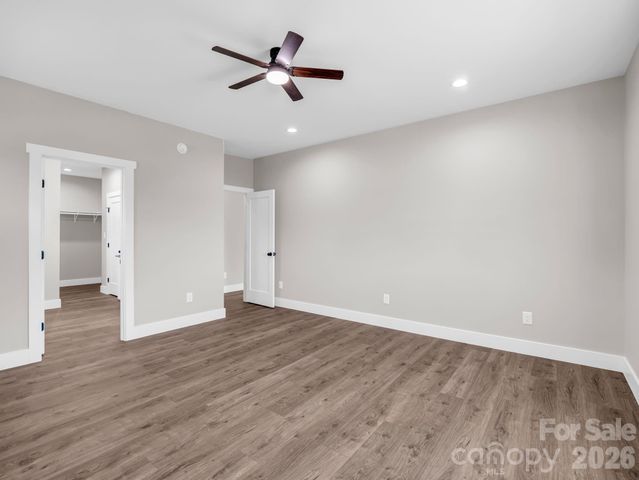 120 Grandview Lane, Hendersonville, NC 28791