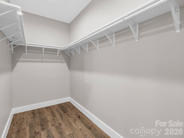 120 Grandview Lane, Hendersonville, NC 28791