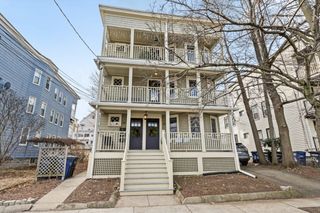 118 Albion 2, Somerville, MA 02144