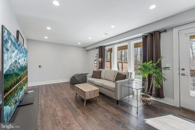 5348 MERRIAM ST, Bethesda, MD 20814