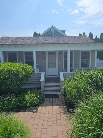 225 Purgatory Road, Middletown, RI 02842