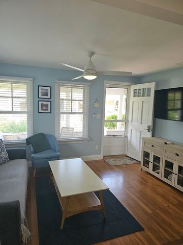 225 Purgatory Road, Middletown, RI 02842