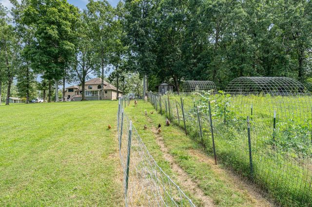 1640 Eno Rd, Dickson, TN 37055