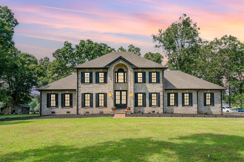 1640 Eno Rd, Dickson, TN 37055