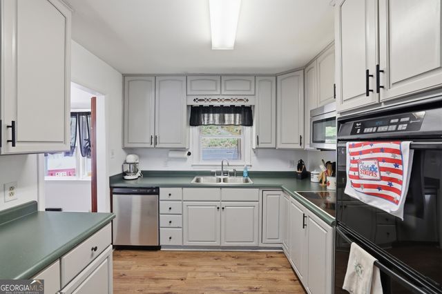 157 Rock Quarry Road, Toccoa, GA 30577