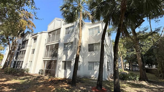 5612 Rock Island Rd 146, Tamarac, FL 33319